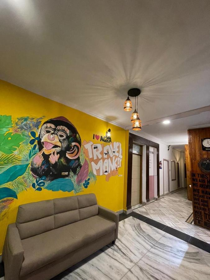Travel Monkey Hostel Agra  Exteriör bild