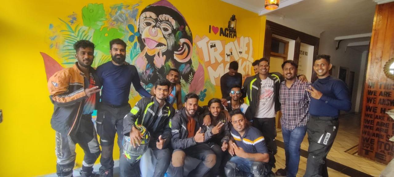 Travel Monkey Hostel Agra  Exteriör bild