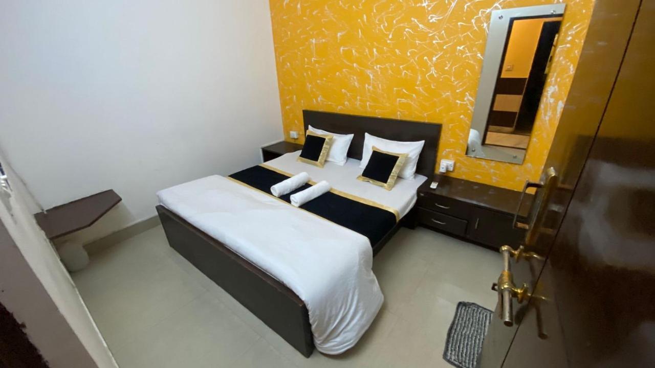 Travel Monkey Hostel Agra  Exteriör bild
