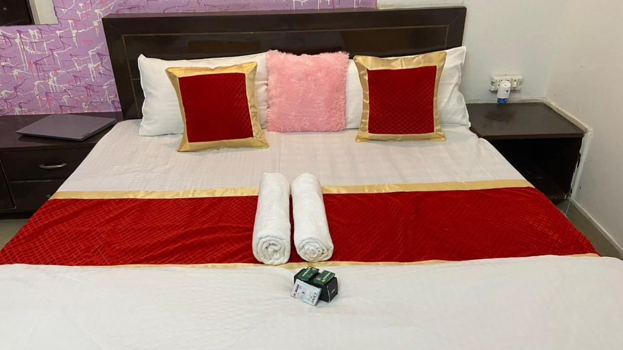 Travel Monkey Hostel Agra  Exteriör bild