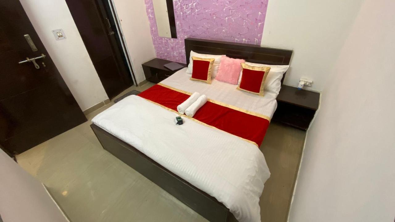 Travel Monkey Hostel Agra  Exteriör bild