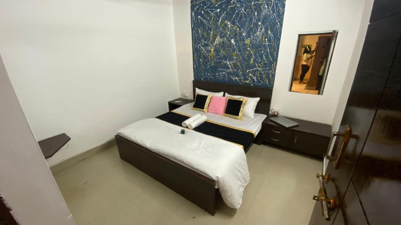 Travel Monkey Hostel Agra  Exteriör bild