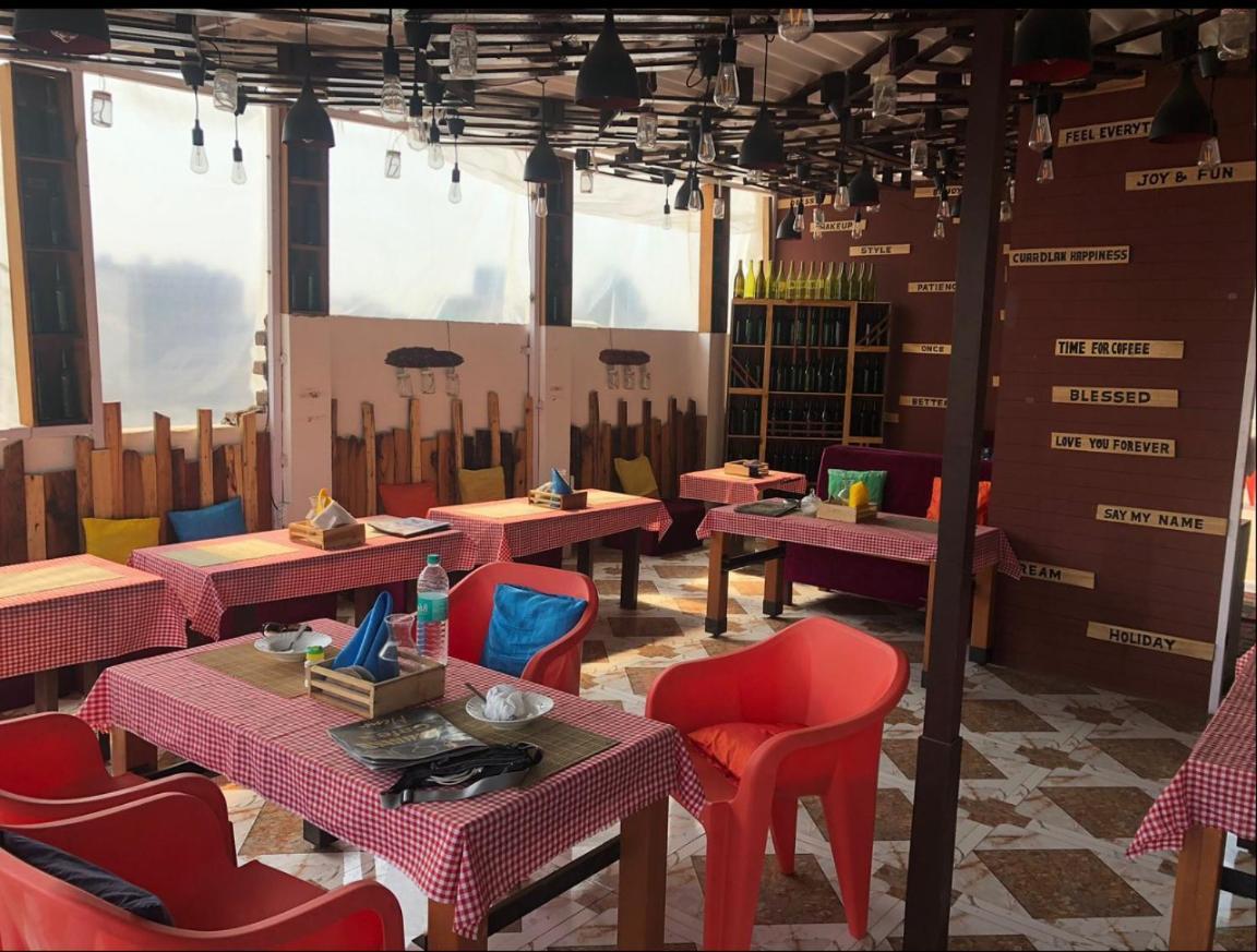 Travel Monkey Hostel Agra  Exteriör bild
