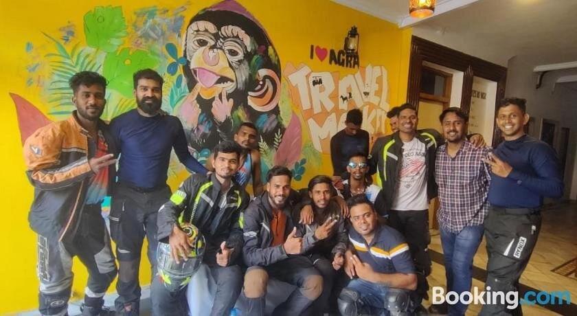 Travel Monkey Hostel Agra  Exteriör bild