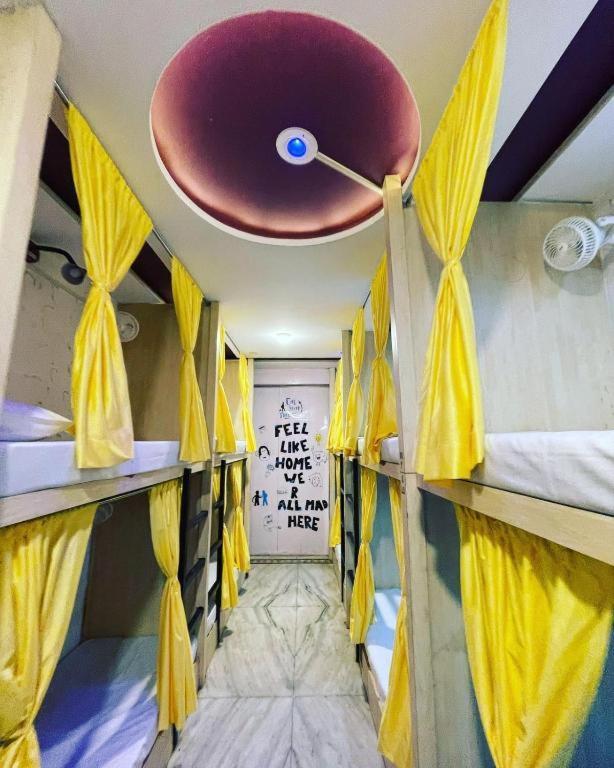 Travel Monkey Hostel Agra  Exteriör bild